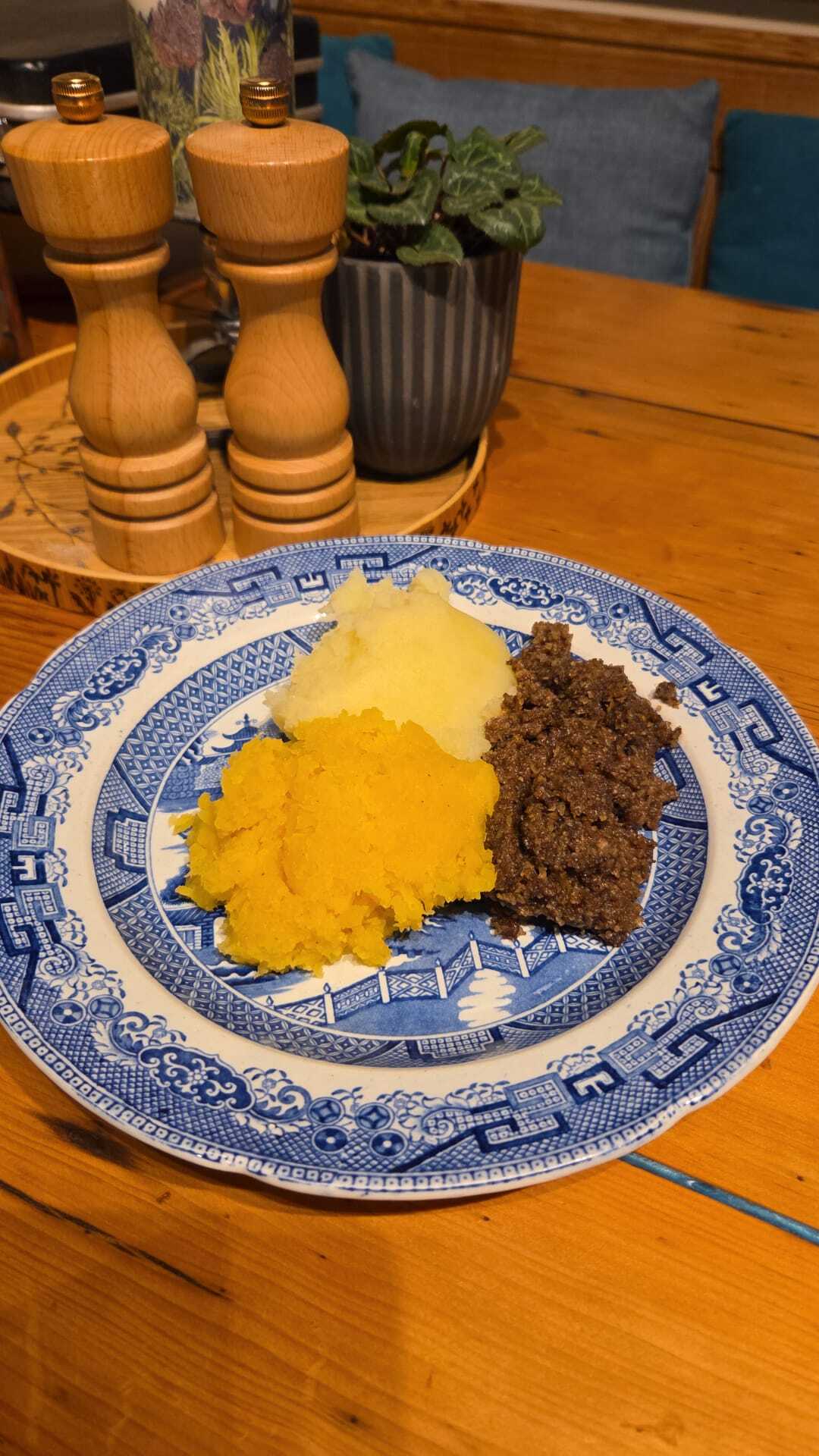 Haggis Lunch - Jan-26
